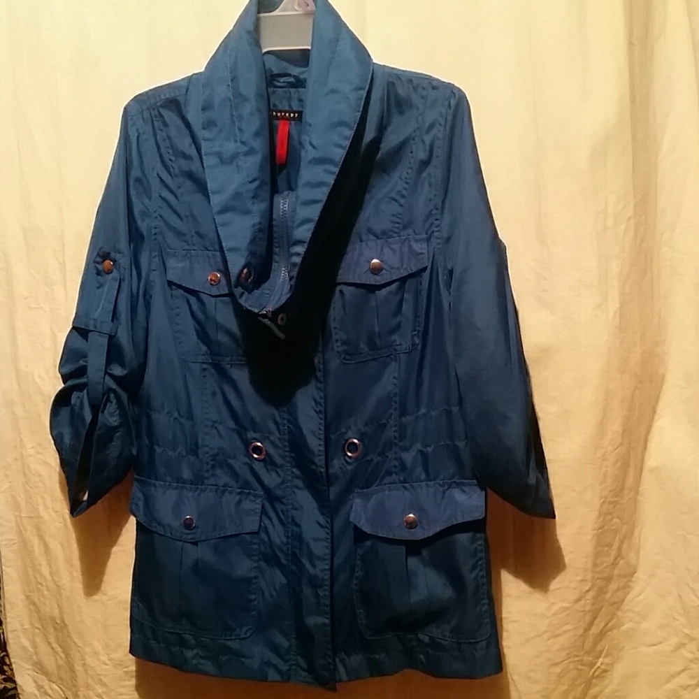 Therapy lite weight jacket#pockets